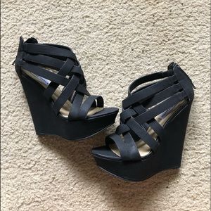 🌼black suede wedge sandals🌼